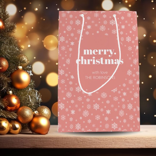 Sac Cadeau Moyen Joyeux Noël rose blanc Motif de flocon de neige (Christmas holiday snowflake pattern gift bag)