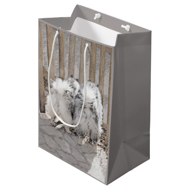 Sac Cadeau Moyen Keeshonds at the Gate Painting - Original Dog Art (Devant Angle)