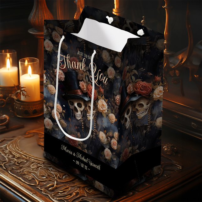 Sac Cadeau Moyen Kissing Skulls Dark Romance Mariage gothique (Créateur téléchargé)