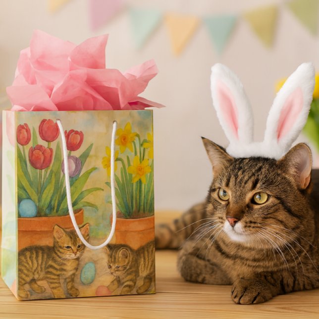 Sac Cadeau Moyen Kittens Playing with Easter Eggs  (Create sweet kitty memories with this darling watercolor Easter cat gift bag. It's just too cute!)