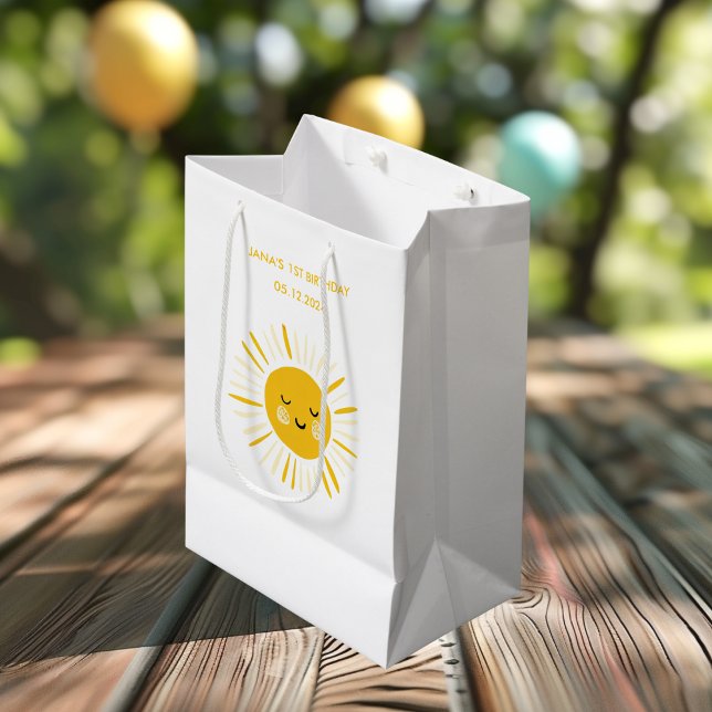 Sac Cadeau Moyen Le soleil tourne à une fête d'anniversaire (Créateur téléchargé)