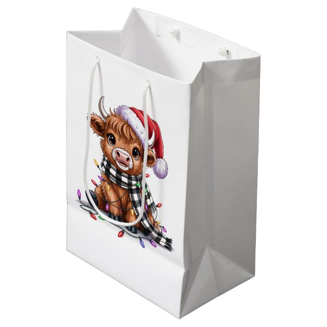 Sac Cadeau Moyen Lumières de Noël Vache Highland Santa Hat (Devant Angle)