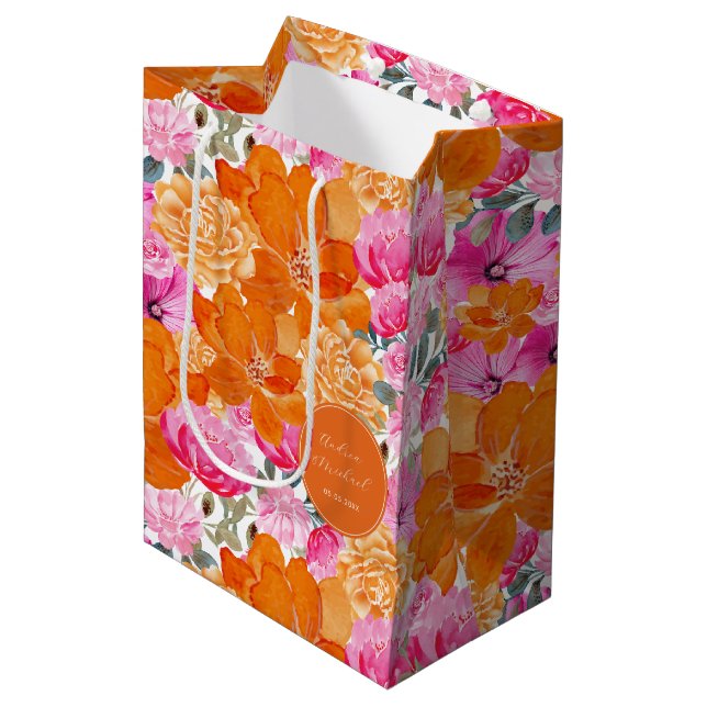 Sac Cadeau Moyen Mariage floral rose vif et orange (Devant Angle)