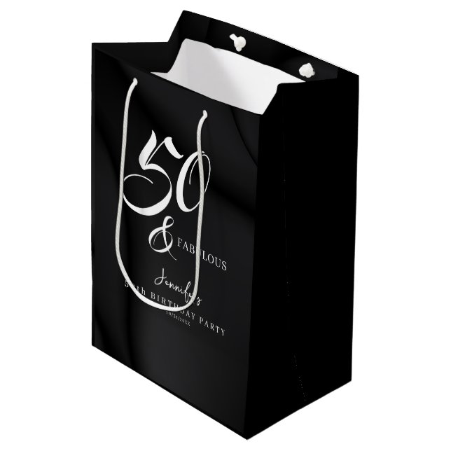 Sac Cadeau Moyen Modern Elegant Black White Fifty Fabulous Birthday (Devant Angle)
