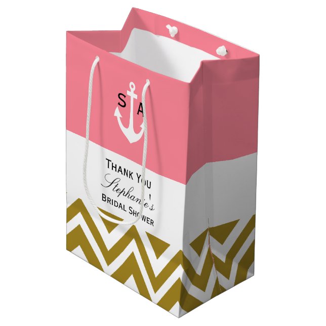 Sac Cadeau Moyen Monogramme Gold Chevron avec nuptiale rose (Devant Angle)