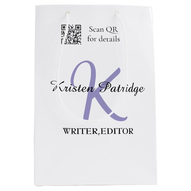 Sac Cadeau Moyen Monogramme nom écrivain violet modifier code QR en (Devant)