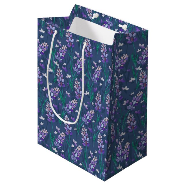 Sac Cadeau Moyen Motif de champs Lavender dans violet (Devant Angle)