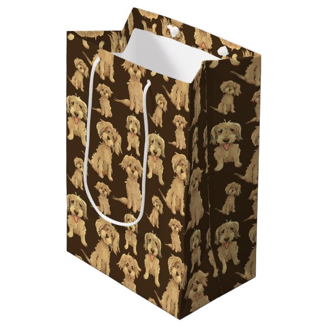 Sac Cadeau Moyen Motif de chien Brown labradoodle doré (Devant Angle)