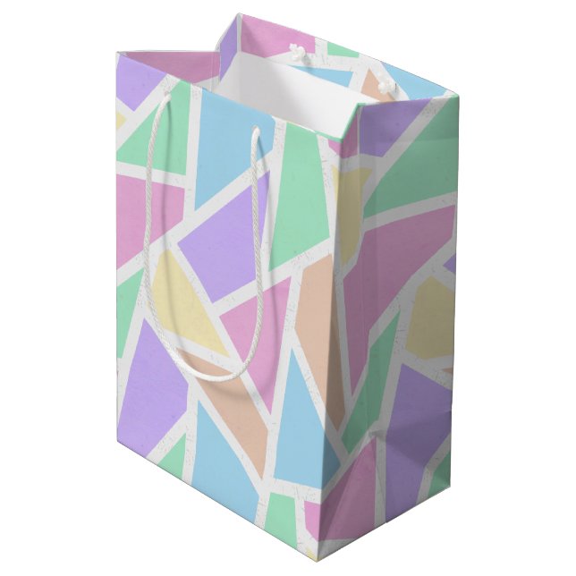 Sac Cadeau Moyen Motif en mosaïque arc-en-ciel Pastel (Dos Angle)