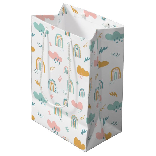 Sac Cadeau Moyen Motif nuage Rainbow et pluie amusant (Devant Angle)