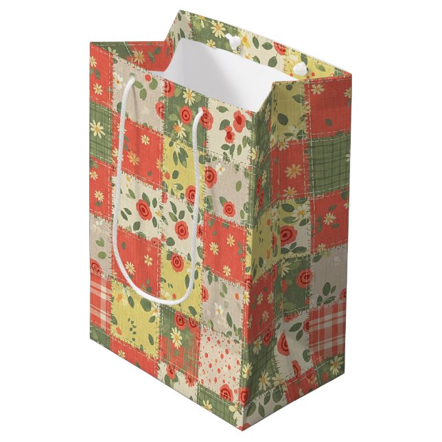 Sac Cadeau Moyen Motif Patchwork Floral de Ferme (Devant Angle)