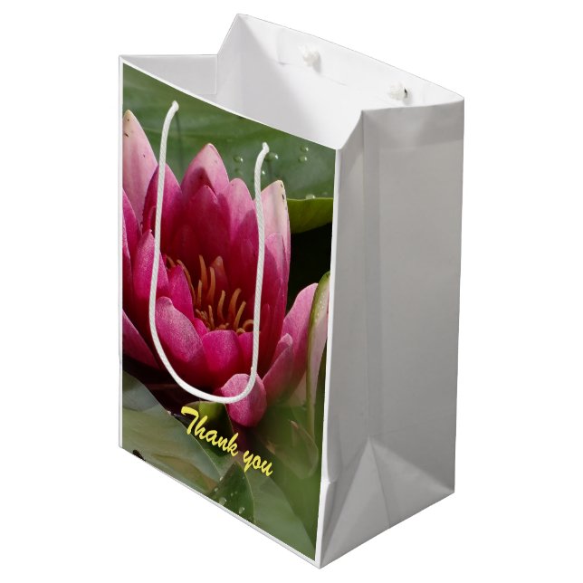 Sac Cadeau Moyen Nénuphar rose (Devant Angle)