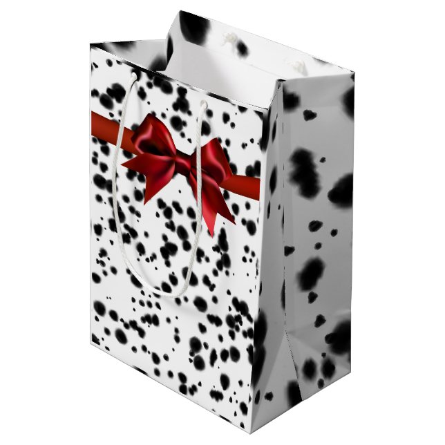 Sac Cadeau Moyen Noir Blanc Rouge Dalmatien Spots Anniversaire (Devant Angle)