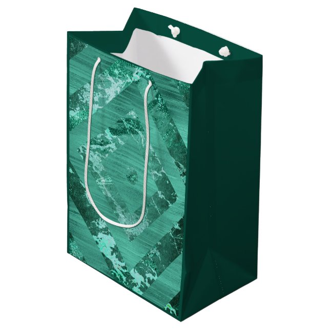 Sac Cadeau Moyen Nordic Molten Jade | Vert géométrique Abstrait (Devant Angle)