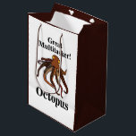 Sac Cadeau Moyen Octopus Tentacles Multitaskan Funny Birthday<br><div class="desc">Octopus Tentacles Multitasker Funny Birthday Medium Gift Bag design original par Nisha Prabhu. Faites de votre cadeau un cadeau mémorable avec notre "Octopus Tentacles Multitasker Funny Birthday Medium Gift Bag"! Ce sac cadeau ludique présente un design enchanteur d'une pieuvre multitâche, jonglant avec expertise des gâteries d'anniversaire et des surprises, qui...</div>