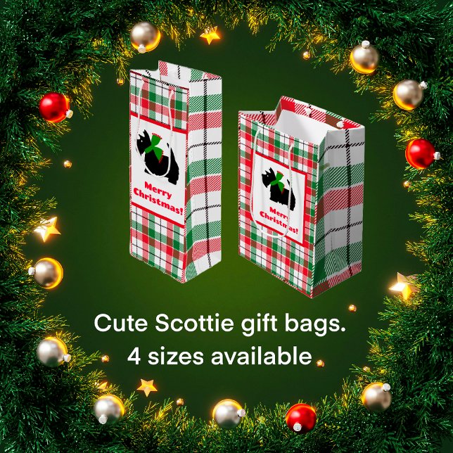 Sac Cadeau Moyen Panier de Noël écossais (Other coordinating gift wrap products available)