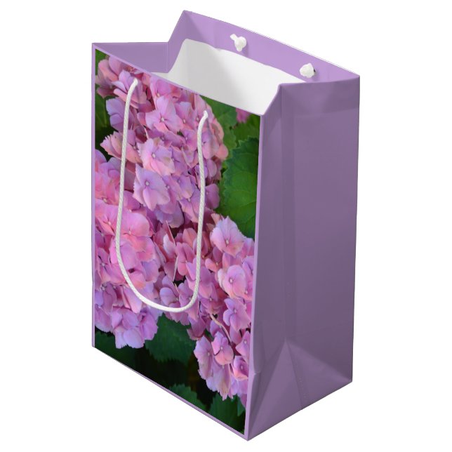 Sac Cadeau Moyen Pastel rose Hortensia hydrangea fleurs (Devant Angle)