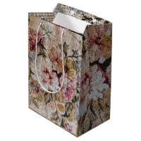Photographie de broderie au point de floral pastel