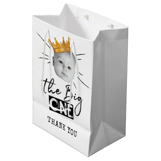 Sac Cadeau Moyen Premier anniversaire photo moderne noir blanc Merc (Devant Angle)