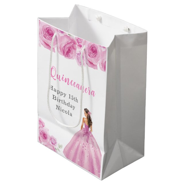 Sac Cadeau Moyen Princesse en robe rose pâle Quinceanera (Devant Angle)