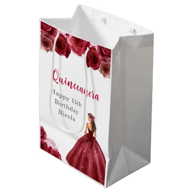 Sac Cadeau Moyen Princesse en Robe Rouge Quinceanera (Devant Angle)