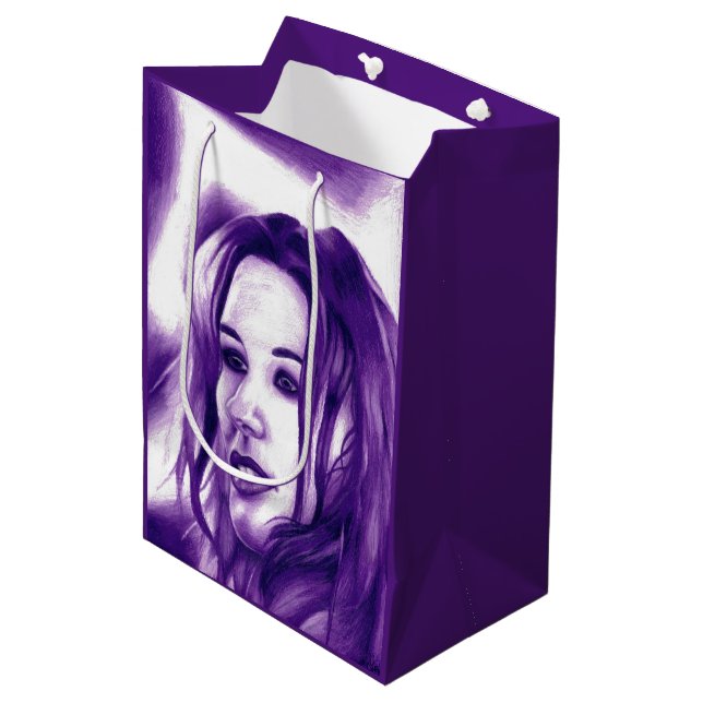 Sac Cadeau Moyen Purple People Woman Portrait Art original (Devant Angle)