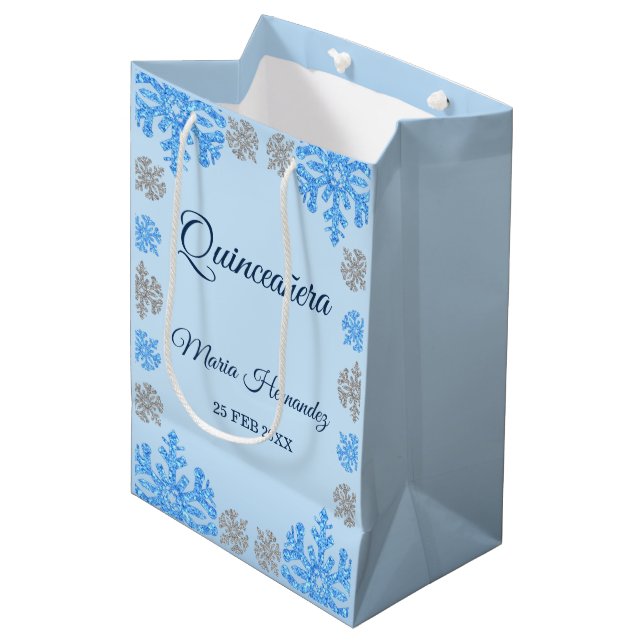 Sac Cadeau Moyen Quinceañera Ice Blue Silver Winter Snowflake (Devant Angle)