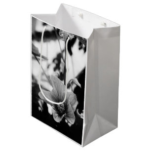 Sac Cadeau Moyen Redvein Abutilon Flower Photographie noir et blanc