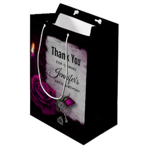 Sac Cadeau Moyen Rose gothique, bougie, parchemin et emplacement An