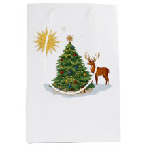 Sapin de Noël avec cadeaux de rennes et étoile dor