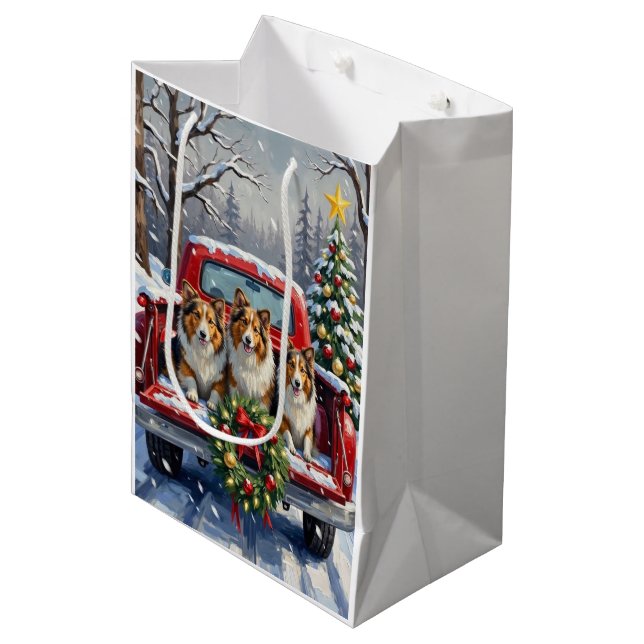 Sac Cadeau Moyen Shetland Sheepdog Christmas Red Truck Holiday (Devant Angle)