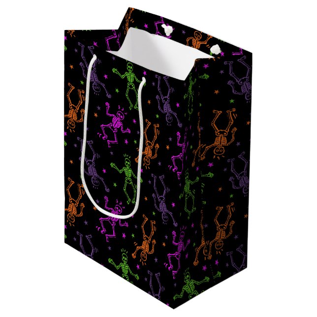 Sac Cadeau Moyen Skeletons de danse d'Halloween (Devant Angle)