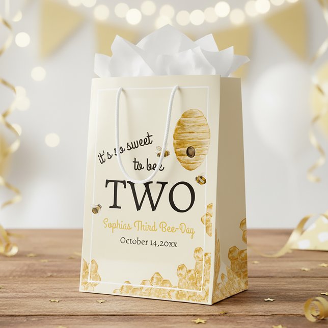 Sac Cadeau Moyen Sweet To Bee Two Second Birthday Bees Honeycomb (Créateur téléchargé)
