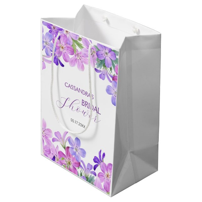 Sac Cadeau Moyen Violet Geranium Floral Fête de Mariage  (Dos Angle)