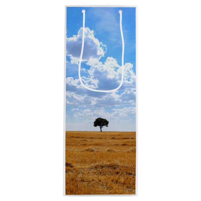 Sac Cadeau Pour Bouteille Arbre dans un champ de blé récolté (Devant)