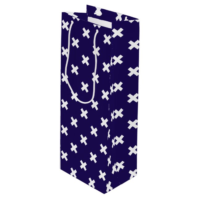 Sac Cadeau Pour Bouteille Croix blanches sur bleu marine (Devant Angle)