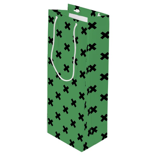 Sac Cadeau Pour Bouteille Croix noire sur le vert (Devant Angle)