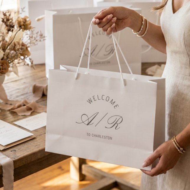 Sac de bienvenue blanc avec monogramme pour mariag (Créateur téléchargé)