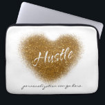 Sac de caisse d'ordinateur portable de charme de<br><div class="desc">Sac de caisse d'ordinateur portable de charme de coeur de HÂTE de parties scintillantes d'or. Customisez-le ou laissez-le vide.</div>