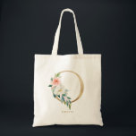 Sac de demoiselle d'honneur à monogramme lettre O<br><div class="desc">Le sac fourre-tout à monogramme lettre O florale présente un bouquet de fleurs aquarelles de pivoines et de roses blanches et roses saumon, un accent de verdure et une lettre en feuille d'or. Ce sac fourre-tout à monogramme de demoiselle d'honneur à lettre O florale est parfait pour les mariages, les...</div>
