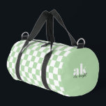 Sac De Sport À damiers Monogramme de signature rétro<br><div class="desc">Faites une déclaration audacieuse avec notre sac à dos personnalisé, avec une impression de damier rétro vibrante personnalisée avec vos initiales monogrammes et le nom du script de signature. Fabriqué à partir de matériaux durables, ce sac offre un espace suffisant pour tous vos besoins essentiels tout en présentant votre style...</div>