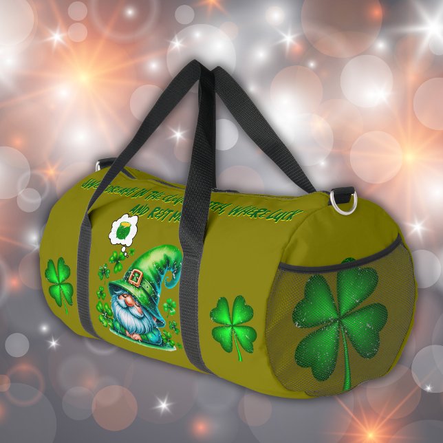Sac De Sport Gnome mignonne St Patrick Dormir sur l'olive | (Créateur téléchargé)