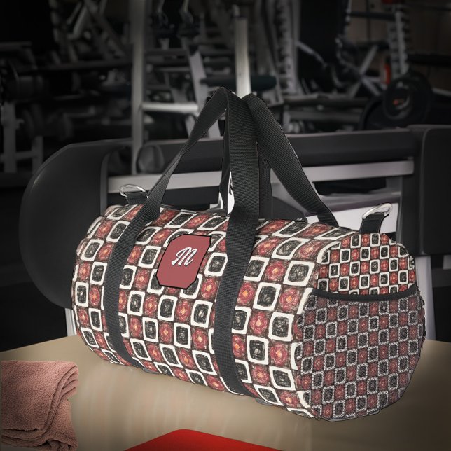 Sac De Sport Script Monogramme moderne élégant Noir Rouge (Modern Monogrammed Script Stylish Black Red Duffle Bag is great to use everyday. )