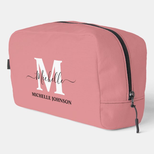 Sac de toilette rose avec monogramme (#E48E91) (Coin droit)