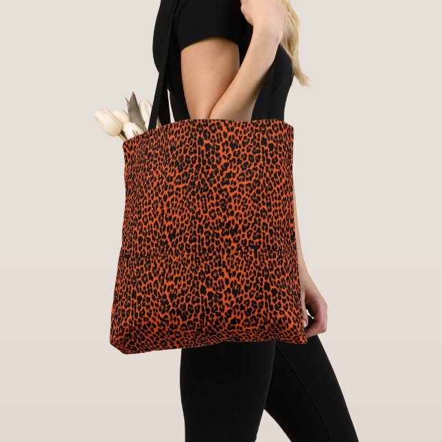 Sac fourre-tout à imprimé peau de léopard orange (De près)