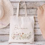 Sac fourre-tout à personnaliser avec le nom de dem<br><div class="desc">Élevez votre demande de demoiselle d'honneur ou votre geste de remerciement avec notre charmant sac fourre-tout à personnalisation du nom de demoiselle d'honneur Wildflower Boho ! Confectionné avec amour et orné de motifs floraux complexes, ce sac fourre-tout capture parfaitement l'essence de l'élégance bohème. Chaque sac est personnalisé avec le nom...</div>