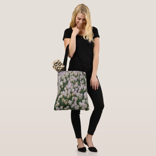 Sac fourre-tout de tulipes rose pâle (Sur le modèle)