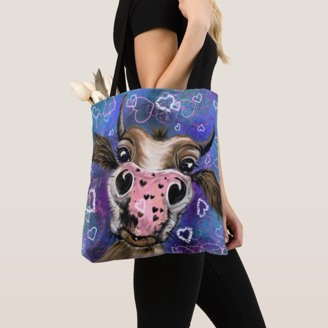 Sac fourre-tout drôle avec vache curieuse joueuse  (De près)