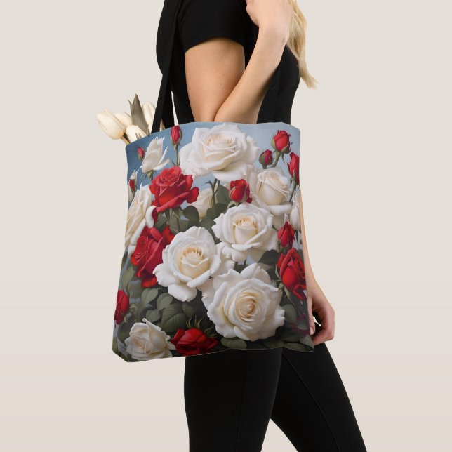 Sac fourre-tout floral à deux faces blanc et rouge (De près)