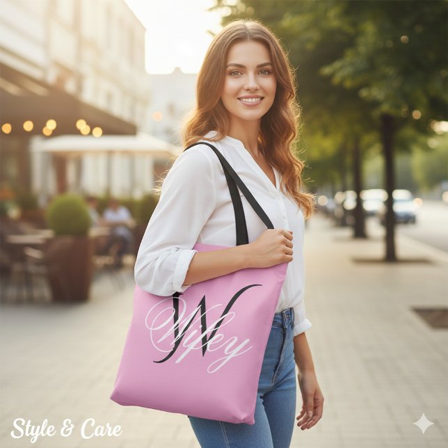 Sac fourre-tout personnalisé avec monogramme Chic  (Chic Wifey Personalized Monogram Tote Bag)